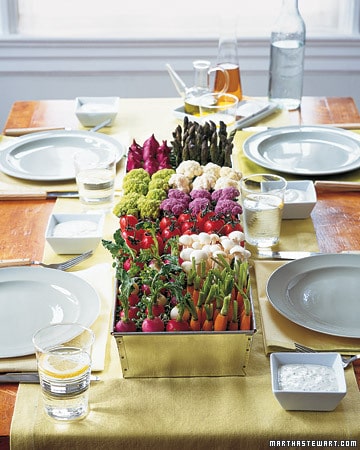 Here are a few of my favorite simple summertime centerpieces courtesy of Here are a few of my favorite simple summertime centerpieces courtesy of