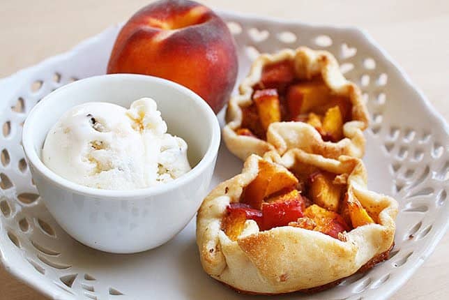 mini-peach-pies